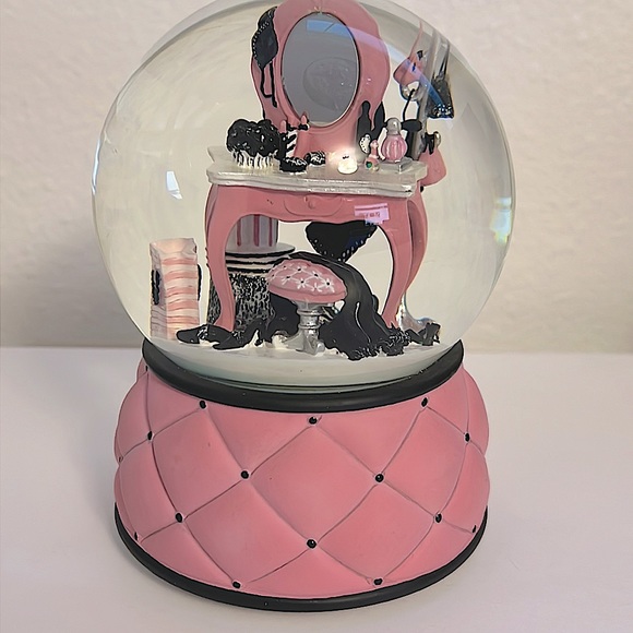 Rare Victoria Secret Musical Vanity Snow Globe - Picture 5 of 7
